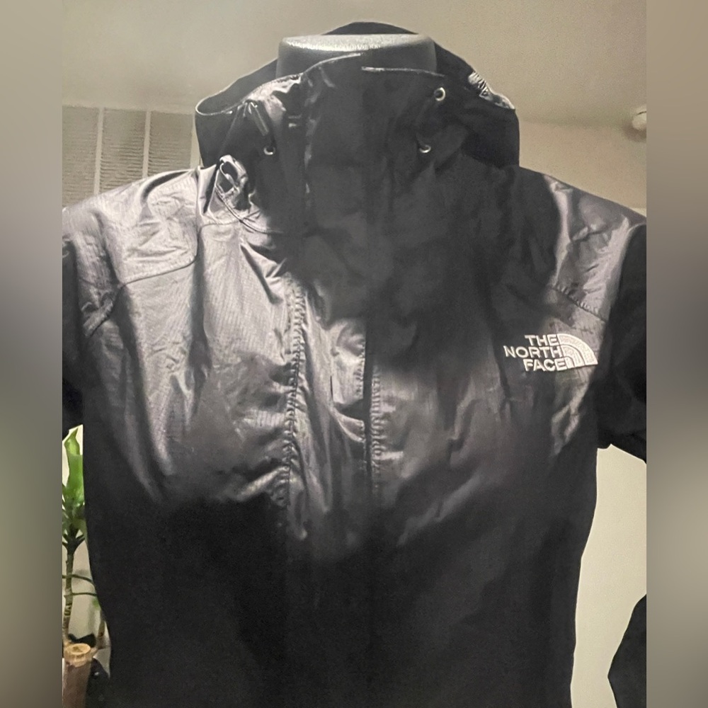 The North Face Women's Black HyVent Jacket, Size XS - Picture 2 of 9